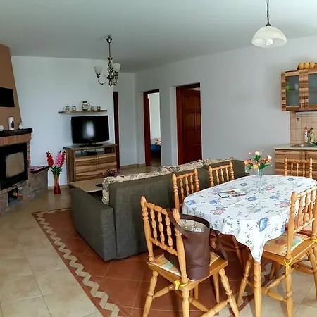 شقة B.e.zs. Apartman Sárvár