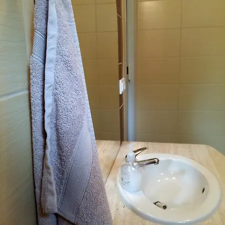 شقة B.e.zs. Apartman *