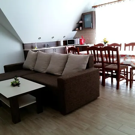 B.e.zs. Apartman 公寓 Sárvár