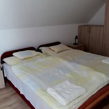 شقة B.e.zs. Apartman